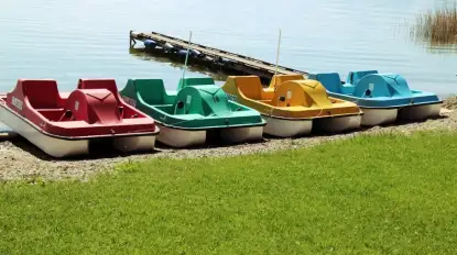 Przed sezonem na Mazurach. Rowerem wodnym po jeziorach