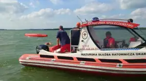 Pętla na szyi mazurskich ratowników. Czy bezpieczeństwo na jeziorach właśnie idzie pod młotek?