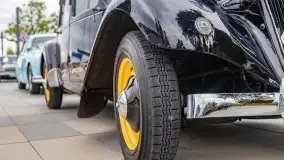 Zlot zabytkowych aut przy restauracji Nóż w wodzie w Mikołajkach - zdjęcie 55