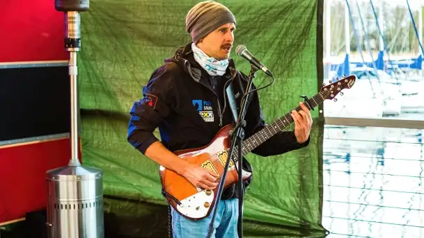 Kuba Kęsa na Mazurach - majowy wieczór w Strandzie - zdjęcie 9