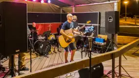 Grają na Mazurach - Czarna Bandera w Strandzie - zdjęcie 12