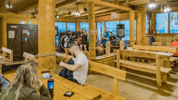 Grają na Mazurach - Pod Prąd - zdjęcie 11