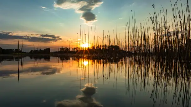 Zachód słońca nad jeziorem Mój, maj 2023 r.