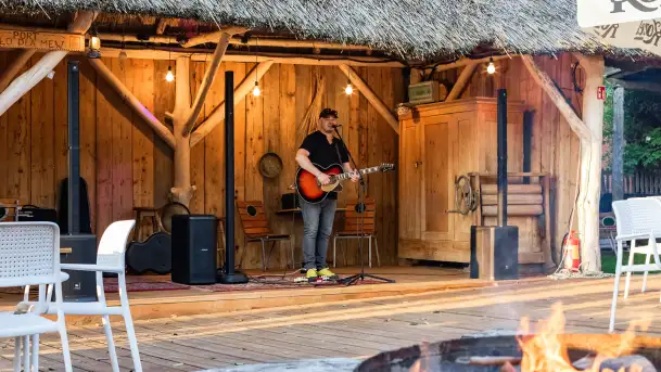 Grają na Mazurach - Grzegorz Polakowski w Tle Dla Mew - zdjęcie 2