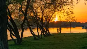 Zachód słońca nad jeziorem Ełckim w Ełku, maj 2024 r. - zdjęcie 12