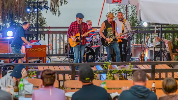 Blue Card, Łabędzi Ostrów, lipiec 2024 r. - zdjęcie 3