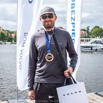 Polska Liga Sterników w Jeziorak Yacht Club: Innowacyjny Inkubator Żeglarstwa Regatowego - zdjęcie 33