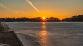 Zachód słońca nad jeziorem Kisajno, marzec 2026 r. - zdjęcie 8