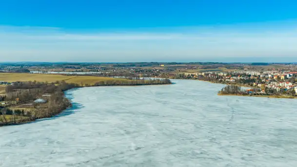 Przedwiośnie w Ełku z drona, okolice ulicy Zamkowej, marzec 2026 r. - zdjęcie 9