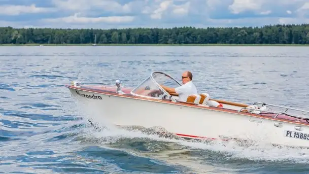 Rejsy luksusowymi jachtami motorowymi - zdjęcie 11