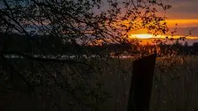 Zachód słońca nad jeziorem Tajty, 29 kwietnia 2020r. - zdjęcie 31