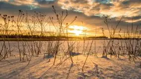 Zachód słońca w okolicach zimowych Kruklanek - zdjęcie 1