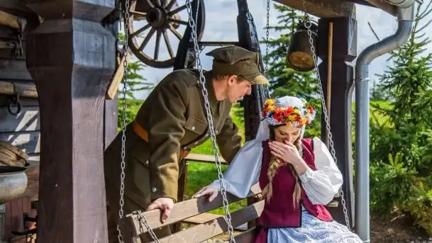 Połączenie mazursko - warmińskiego folkloru z żołnierskim sznytem - zdjęcie 2