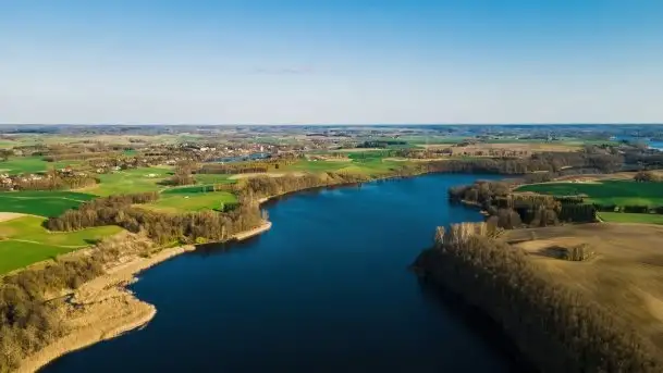 Niepołączone jeziora przy pętli mazurskiej