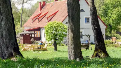 Dwór Klewiny - zdjęcie 4