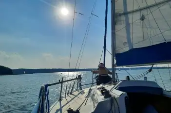 Rejsy jachtem żaglowym w Mikołajkach - zdjęcie 3