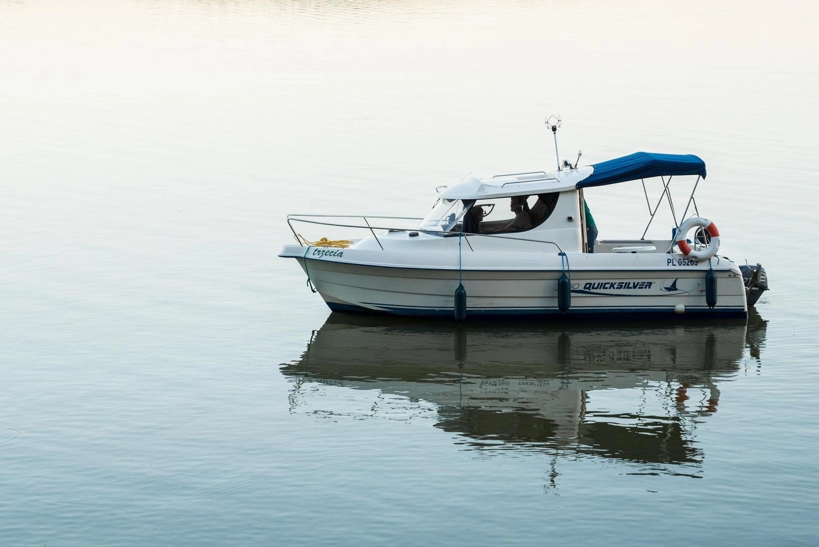 Łódź motorowa / motorówka kabinowa Quicksilver 650 Weekend