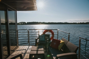 Domek na wodzie, houseboat 6-os., pływający dom - zdjęcie 16