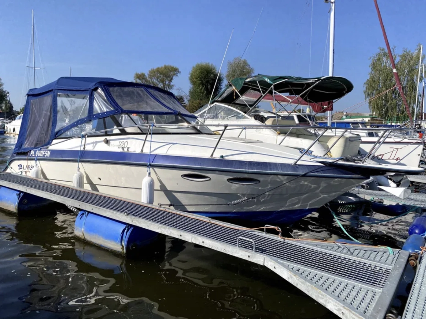 Łódź motorowa Larson Hampton 220 Volvo Penta